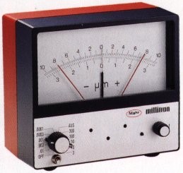 induktiver Messtaster und Anzeigeger&auml;t